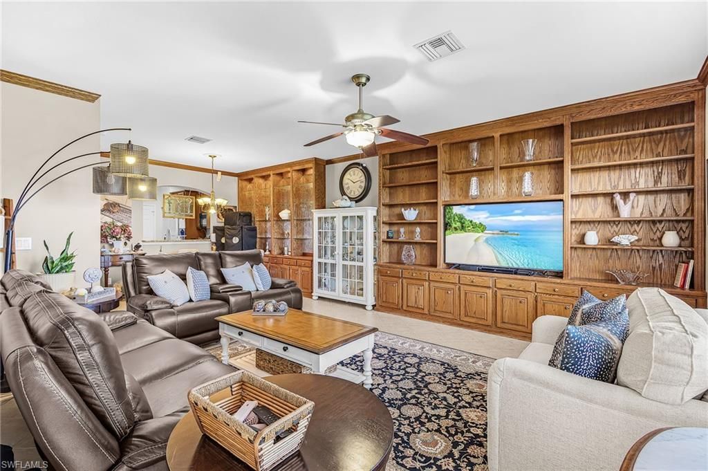 2425 Laurentina Ln , Cape Coral, FL 33909 Photo
