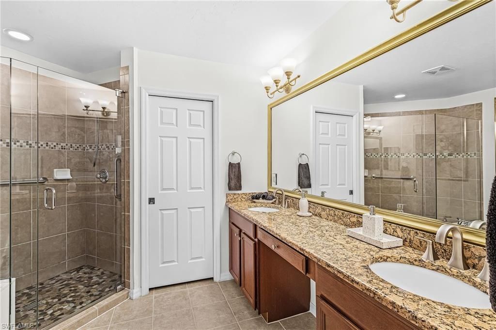 2425 Laurentina Ln , Cape Coral, FL 33909 Photo