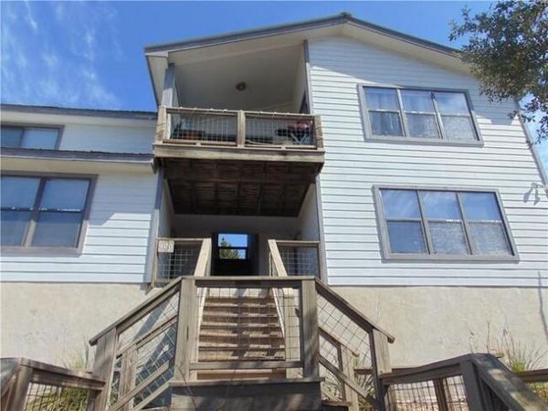 400 Eagles Nest DR, Wimberley, TX 78676