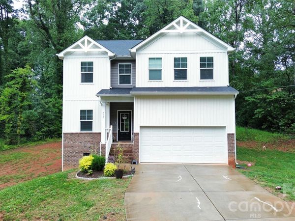 975 General Hoke Drive, Lincolnton, NC 28092