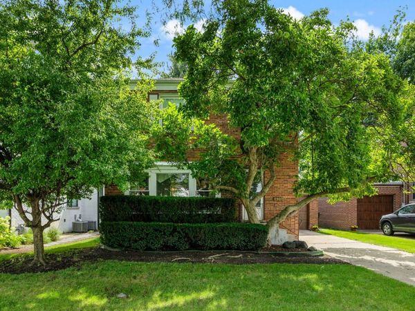 2907 W Bryn Mawr Avenue , Chicago, IL 60659