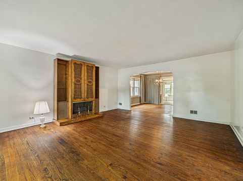 Main Photo
