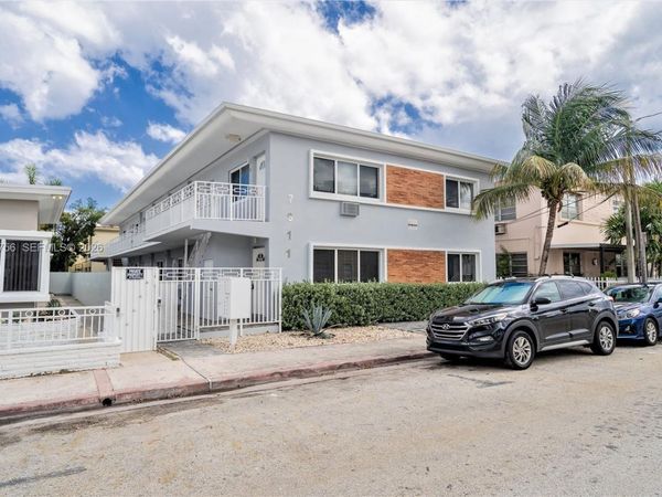 7911 Abbott Ave , Unit 8, Miami Beach, FL 33141