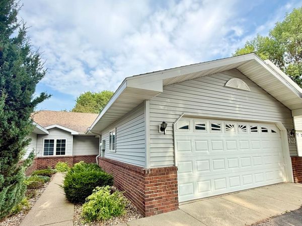 103 Raven Court, Mankato, MN 56001