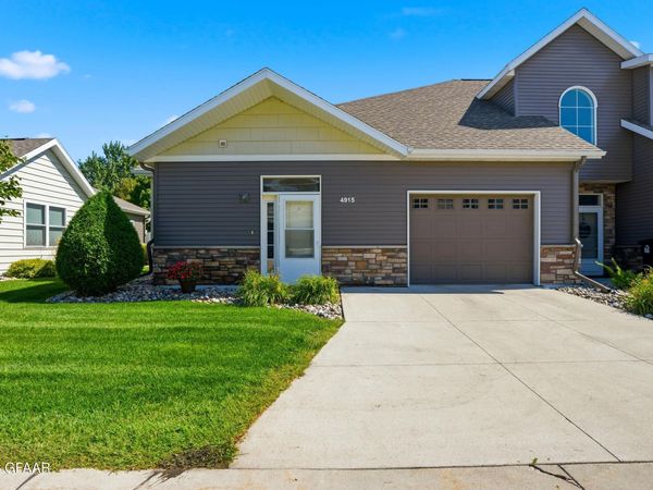 4915 CURT Circle , Grand Forks, ND 58201