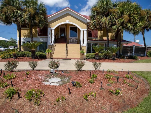 3641 Hwy 1, Grand Isle, LA 70358