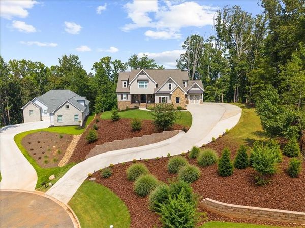 7560 Crestline Drive , Dawsonville, GA 30534
