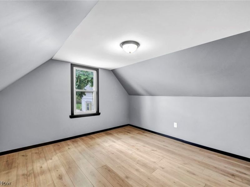 7041 Roy Avenue, Cleveland, OH 44104 Photo 30