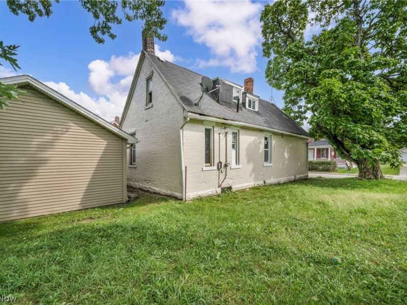 7041 Roy Avenue, Cleveland, OH 44104 Photo 5