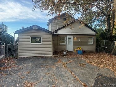 6474 Hamilton Drive, Derby, NY 14047