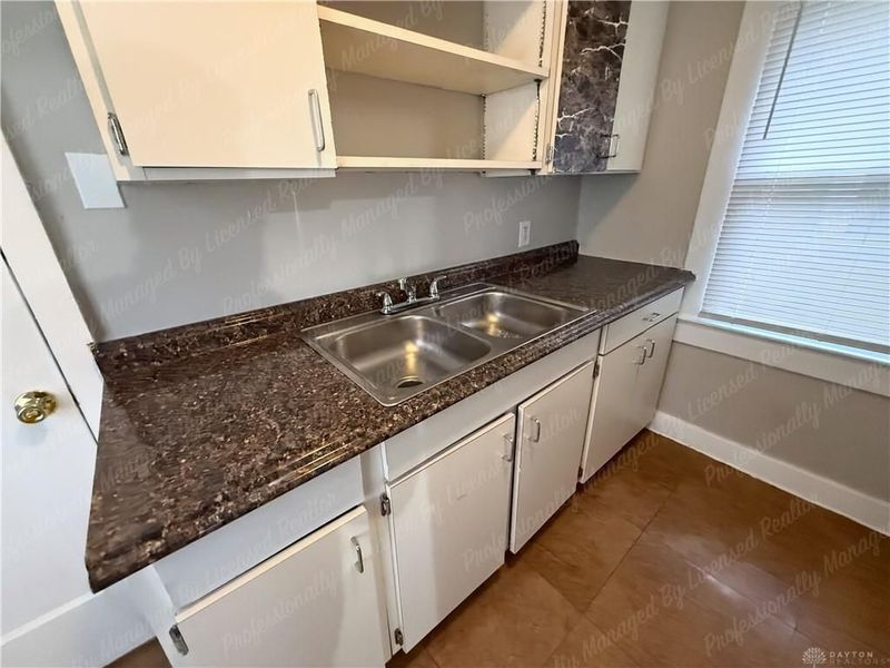 1127 Linda Vista Avenue, Dayton, OH 45405 Photo 8