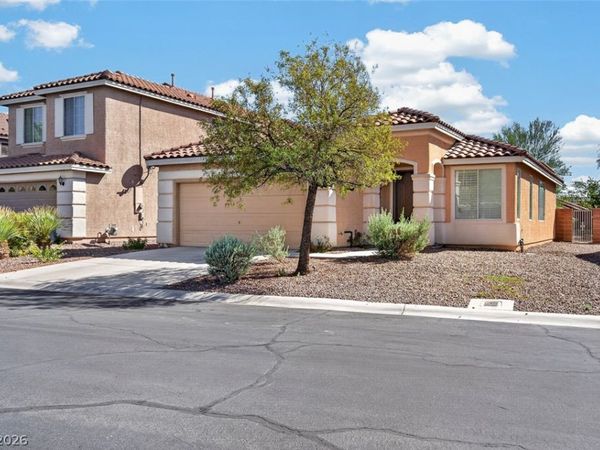 5932 Lingering Breeze Street , Las Vegas, NV 89148
