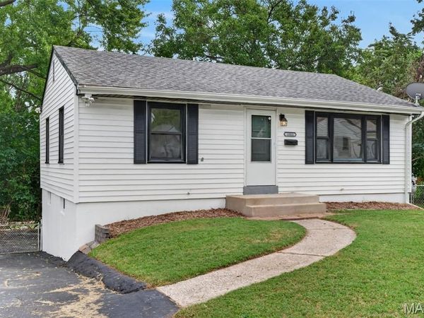 10832 Saint Henry Court, St Ann, MO 63074