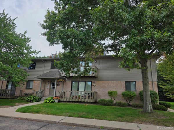1164 Hillcrest Drive , Oxford Township, Mi 48371