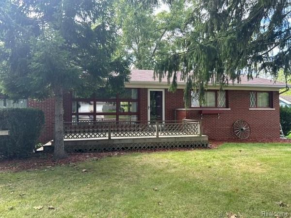 20095 Huron River Drive, Rockwood, Mi 48173