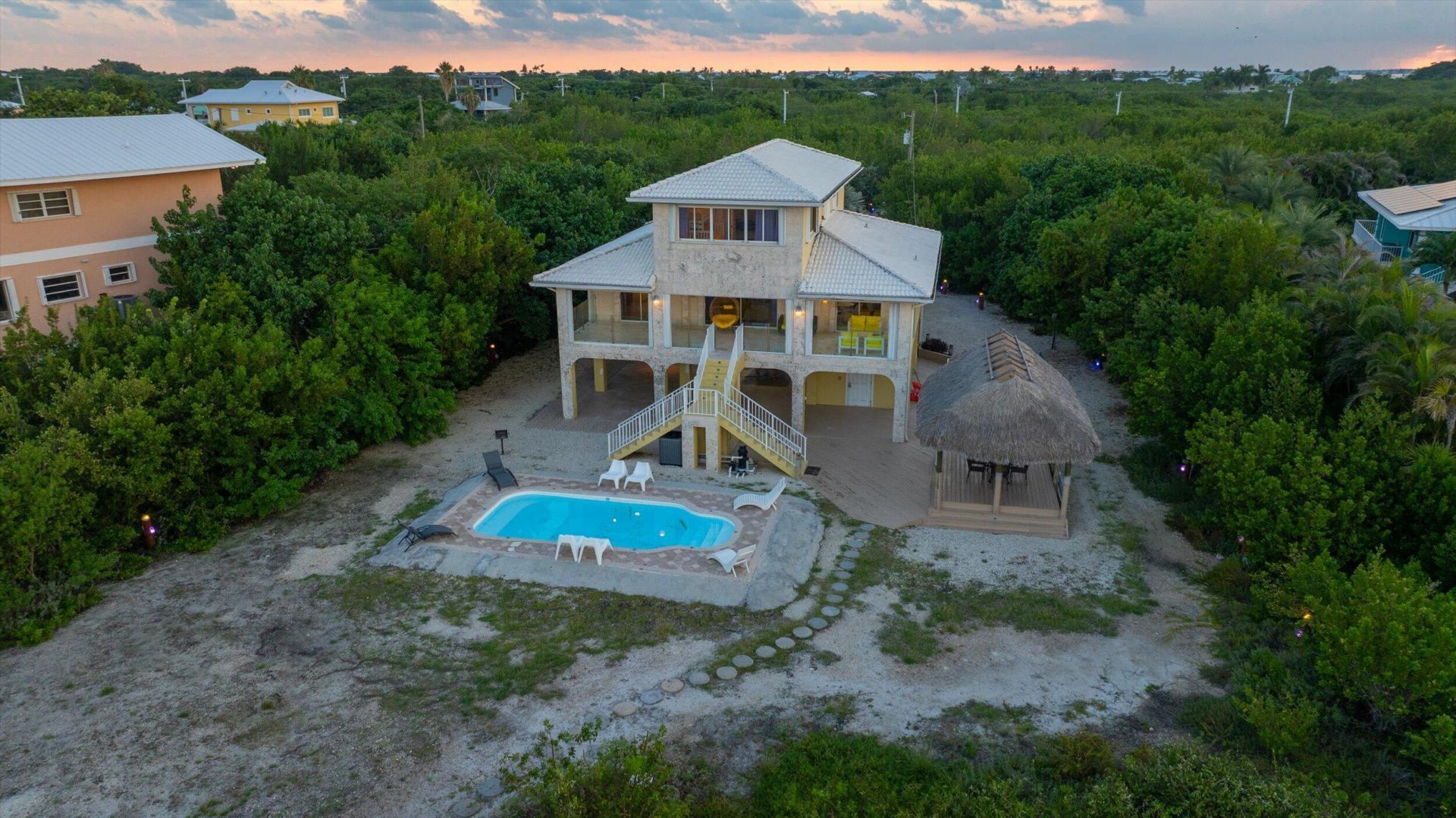 481 E Shore Drive, Unit 481 E Shor, Summerland Key, FL 33042 Photo