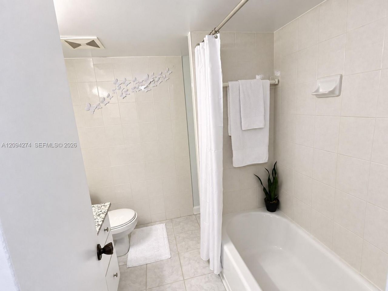 10425 SW 112th Ave , Unit 220, Miami, FL 33176 Photo