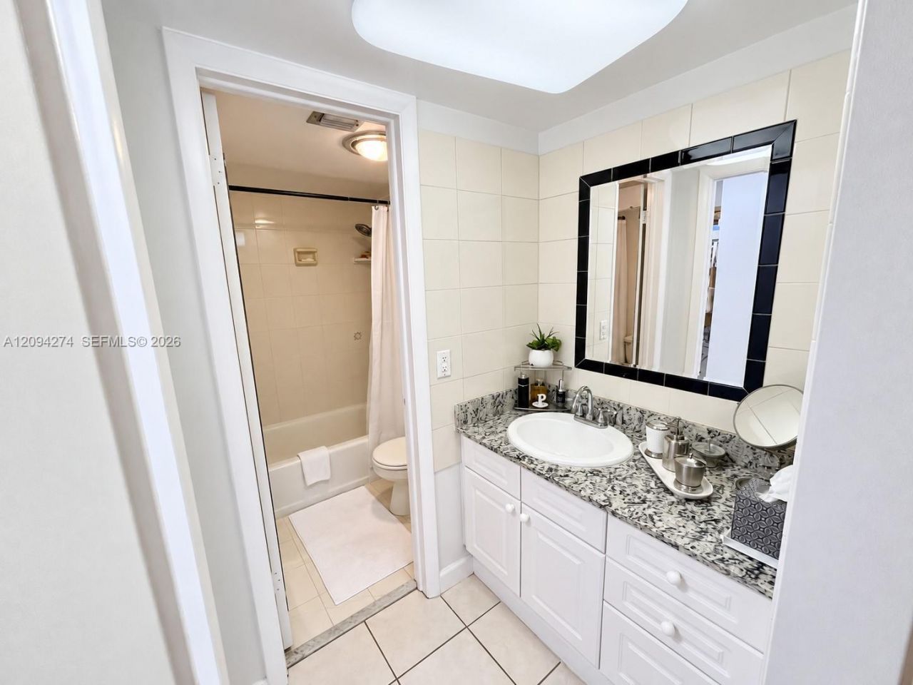 10425 SW 112th Ave , Unit 220, Miami, FL 33176 Photo
