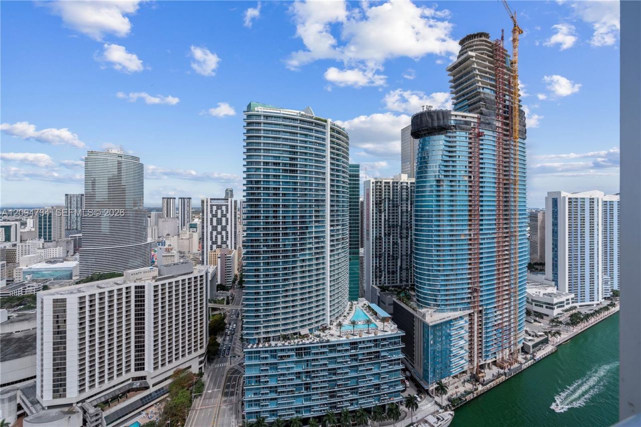 485 Brickell Ave , Unit 3904, Miami, FL 33131 Photo