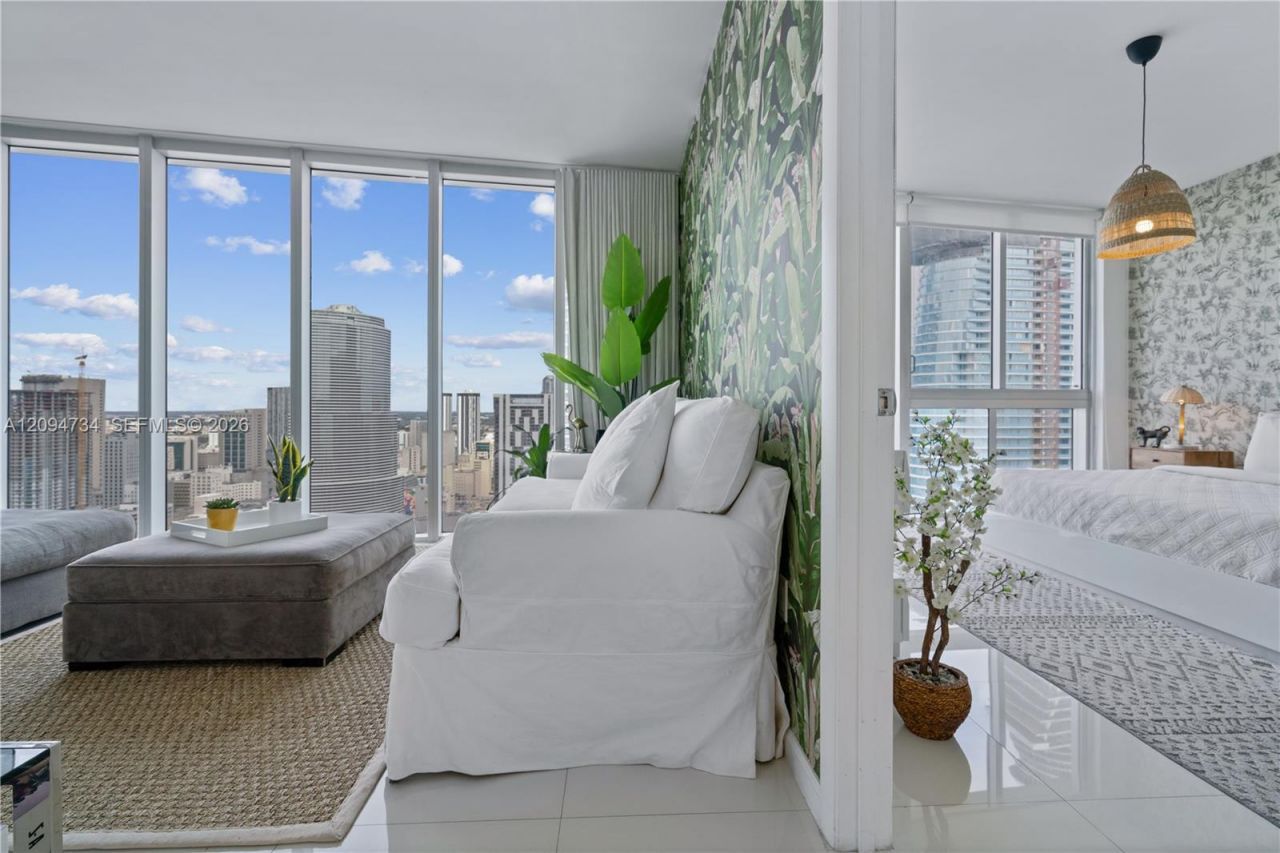 485 Brickell Ave , Unit 3904, Miami, FL 33131 Photo
