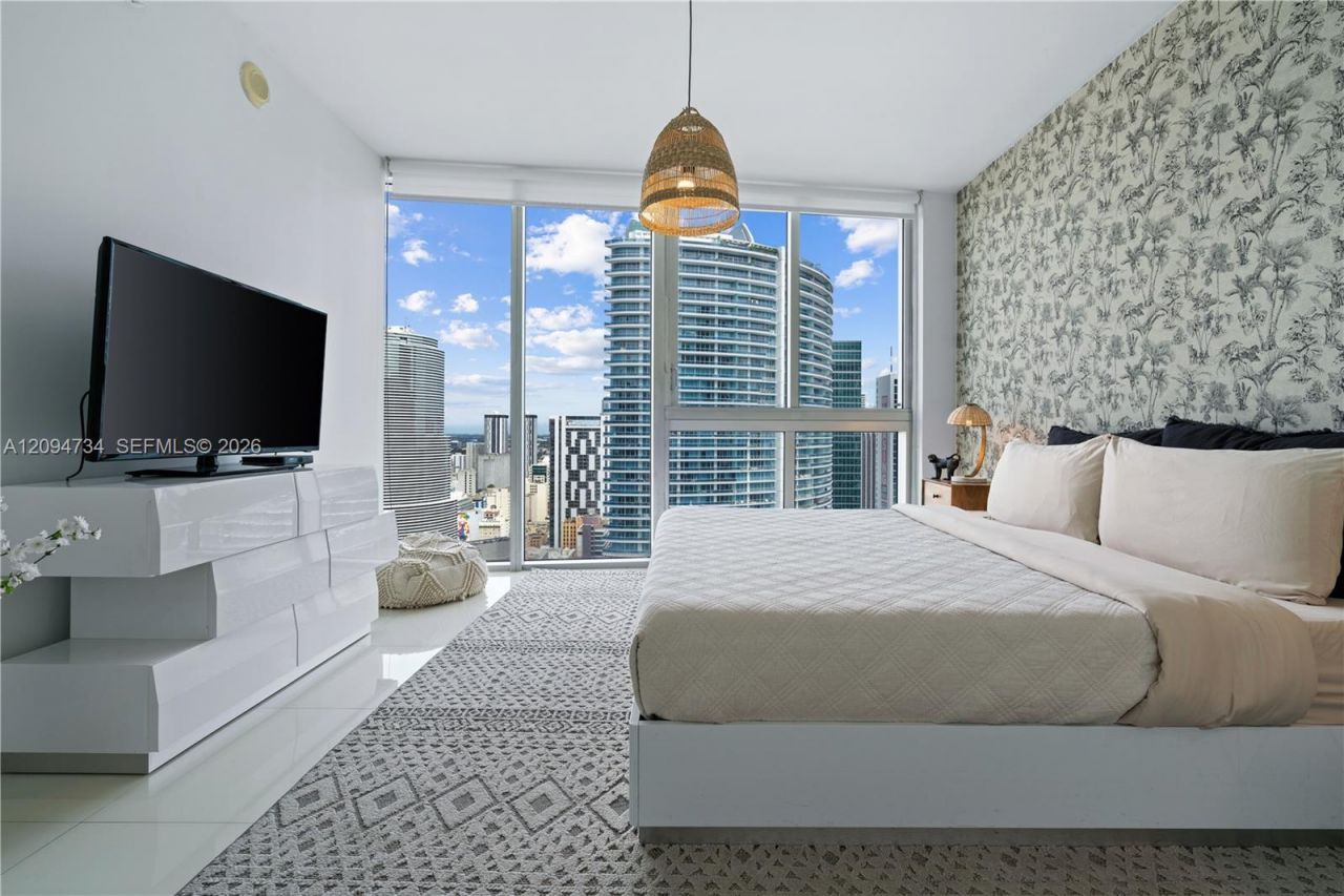 485 Brickell Ave , Unit 3904, Miami, FL 33131 Photo