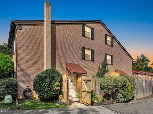 75 PARK VALLEI LANE, BROOKHAVEN, PA 19015