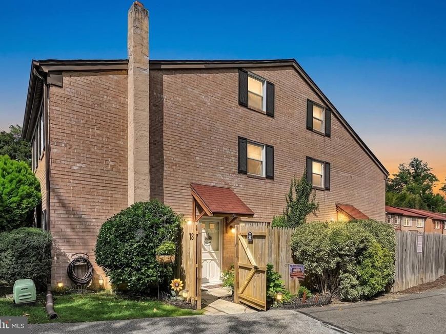 75 Park Vallei Lane, Brookhaven, PA 19015 Main Photo