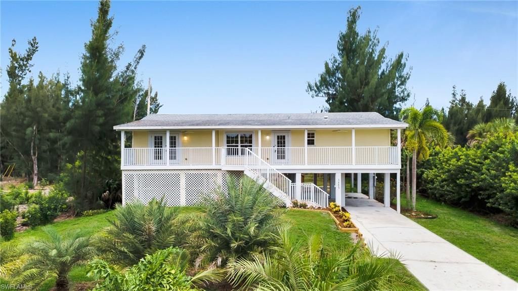 3485 Citrus St, Saint James City, FL 33956 Main Photo
