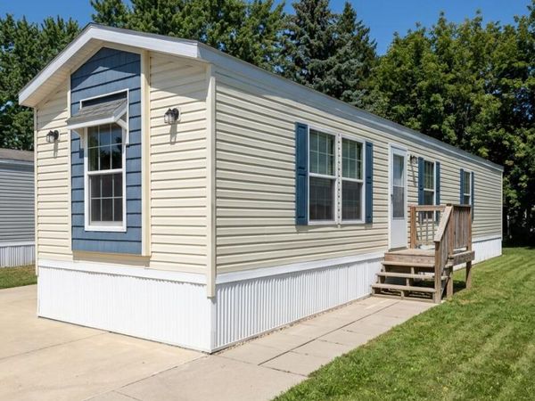 262 Norwegian Avenue, Hobart, IN 46342