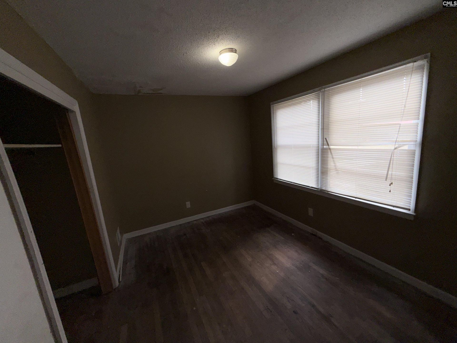 105 Saddlefield Road Photo 8