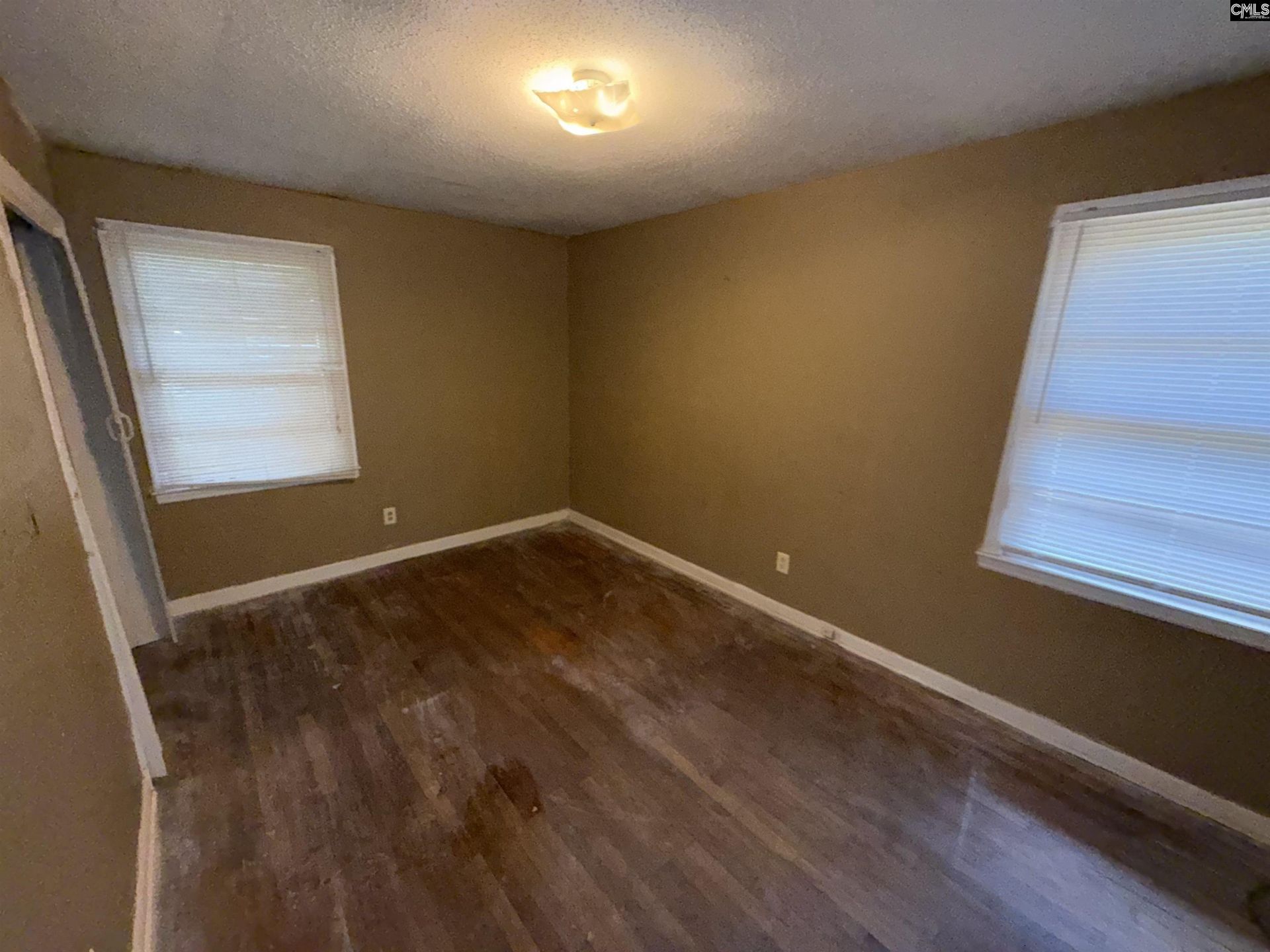 105 Saddlefield Road Photo 9