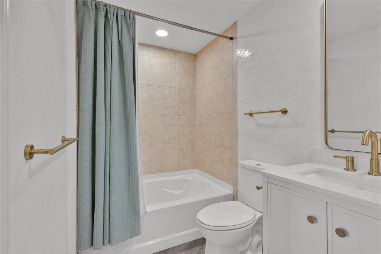 415 NW Flagler Avenue, Stuart, FL 34994 Photo