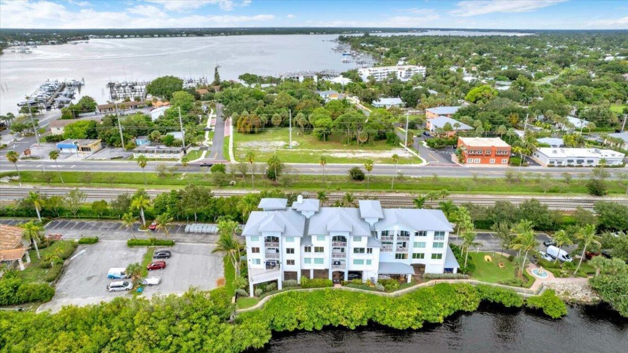415 NW Flagler Avenue, Stuart, FL 34994 Photo
