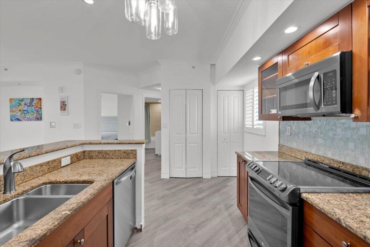 415 NW Flagler Avenue, Stuart, FL 34994 Photo