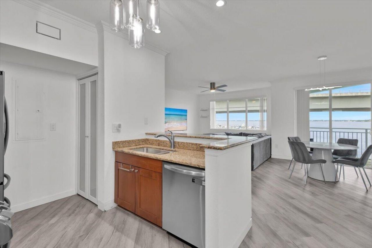 415 NW Flagler Avenue, Stuart, FL 34994 Photo