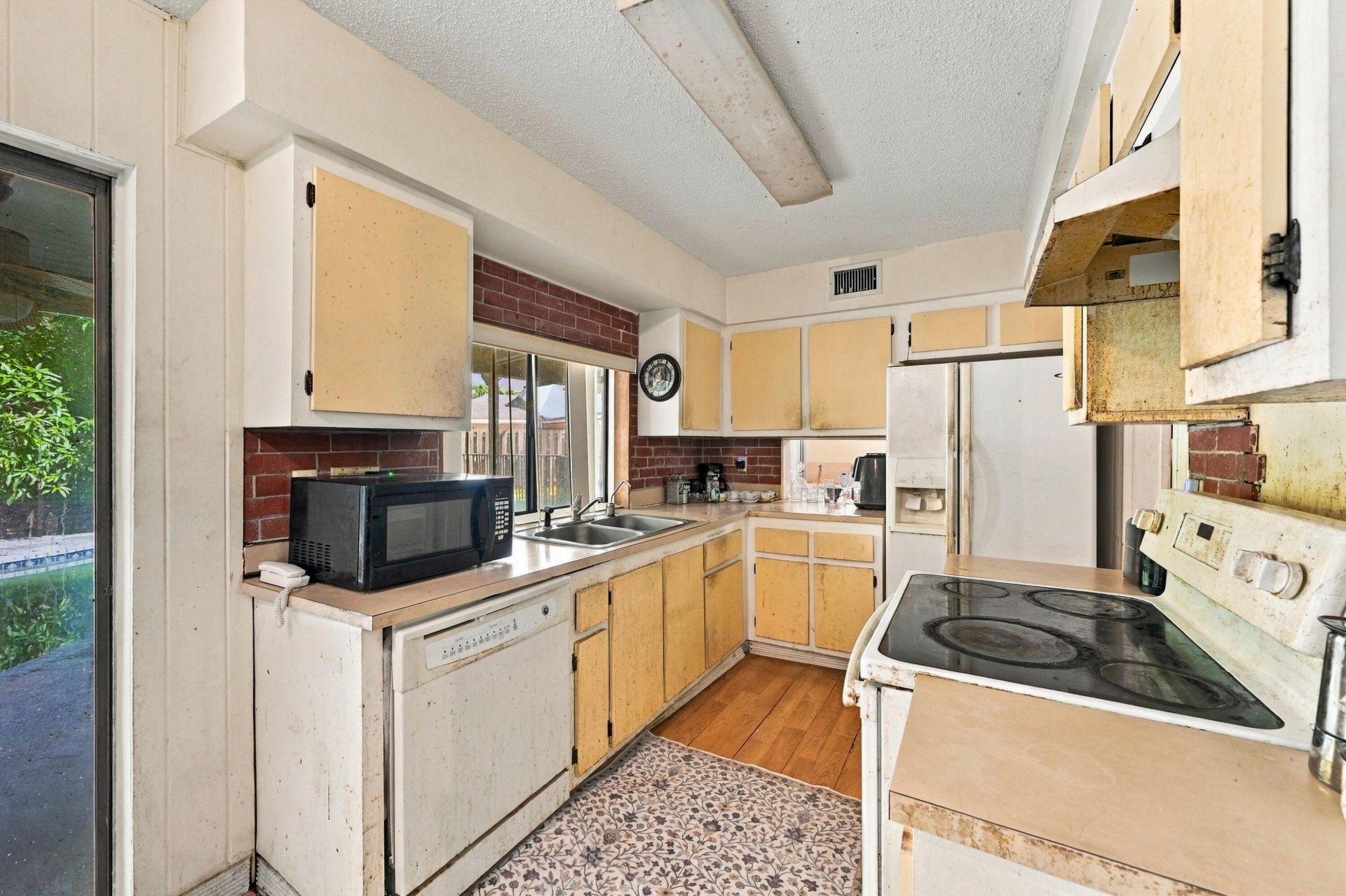 3528 NW 73rd Way, Coral Springs, FL 33065 Photo