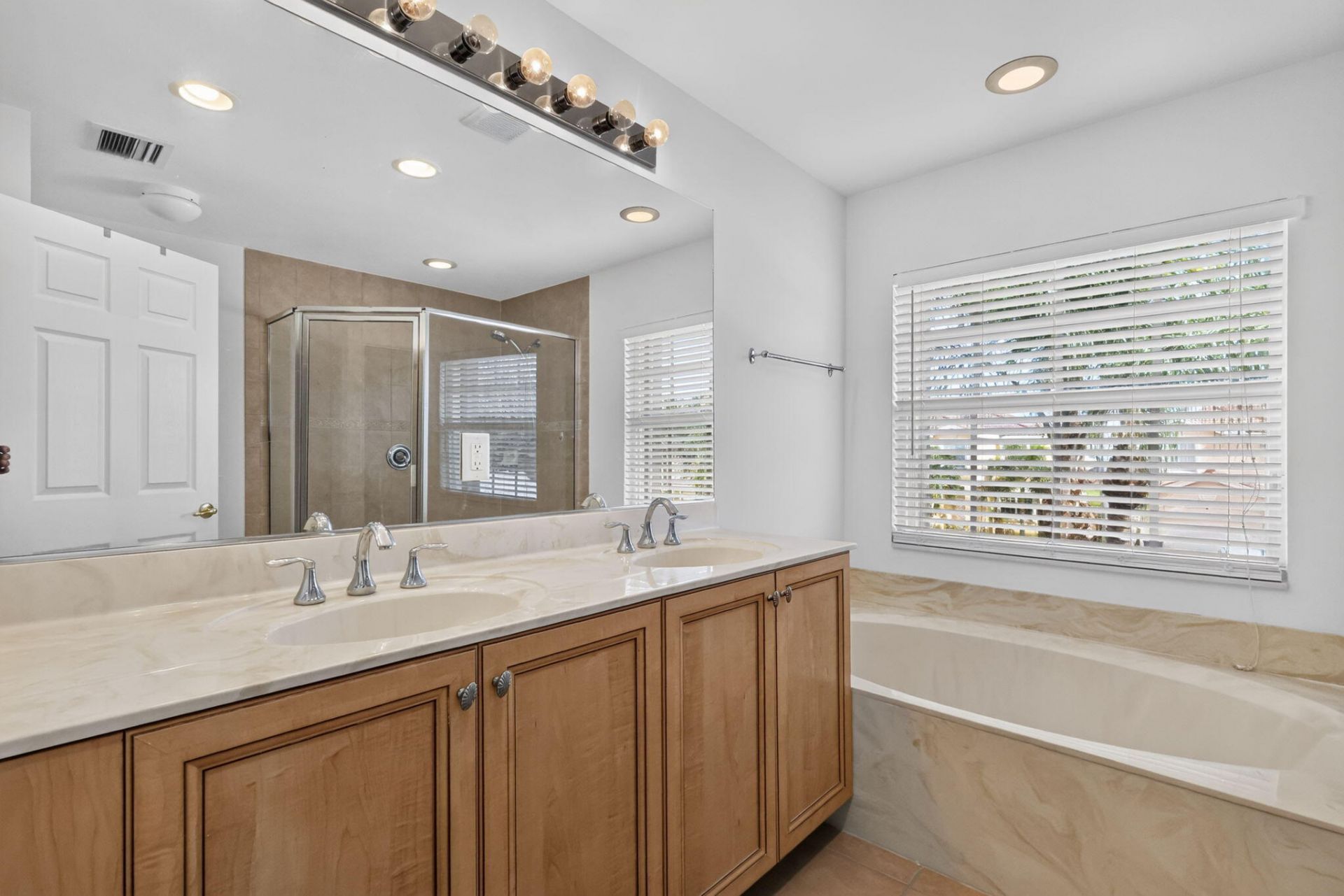 7890 Jewelwood Drive, Boynton Beach, FL 33437 Photo