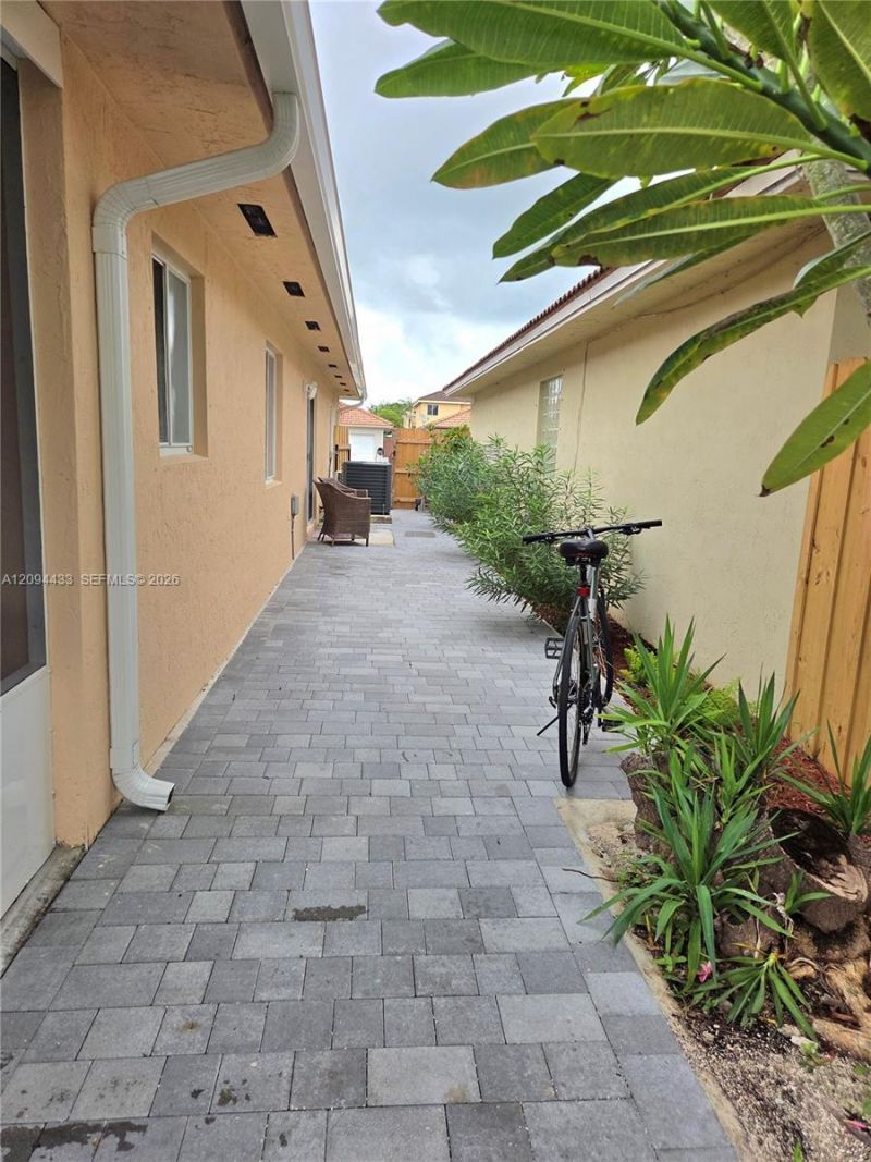 21524 SW 89th Path, Cutler Bay, FL 33189 Photo