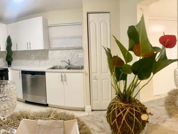 4205 N University Dr , Unit 212, Sunrise, FL 33351