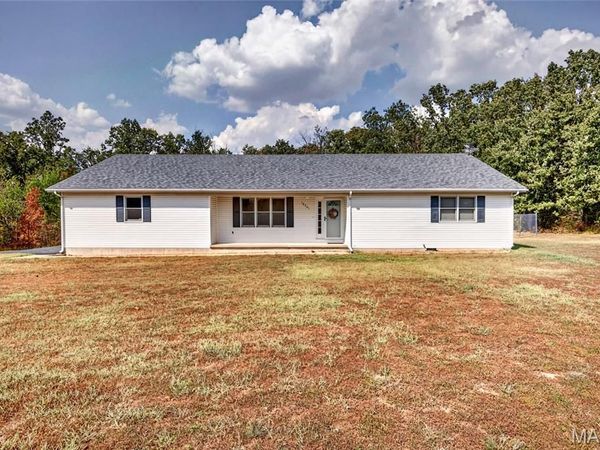 16301 Early Lane , Lebanon, MO 65536