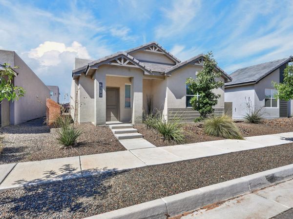 6121 Strand Loop SE, Albuquerque, NM 87106
