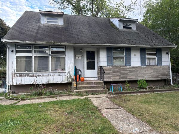 56 Ronald Drive N, Amityville, NY 11701