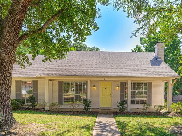 631 Live Oak Drive, Madison, MS 39110