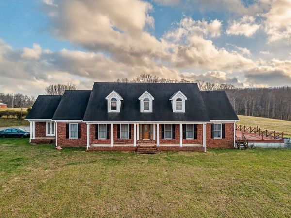 9334 Short Mountain Rd , Smithville, TN 37166
