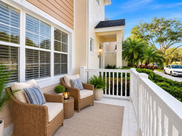 826 DAKOTA Drive, Unit 102, Jupiter, FL 33458