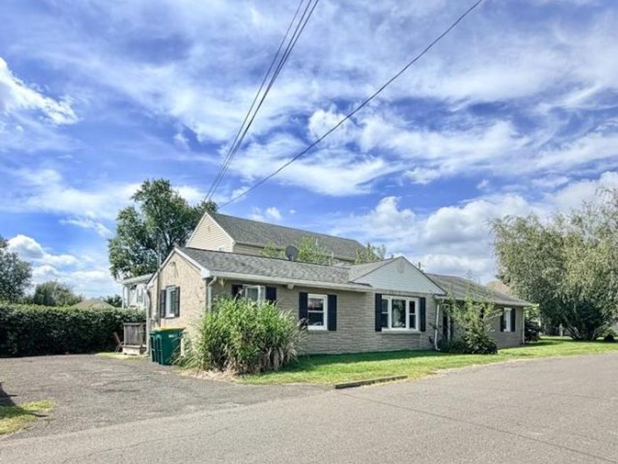 2565 Buffalo Avenue, Feasterville Trevose, PA 19053 Main Photo
