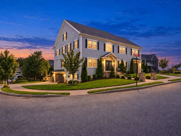 2 Oneil Way, Saugus, MA 01906