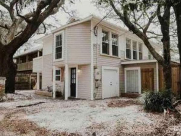 7 Odess Ln, Pensacola, FL 32507