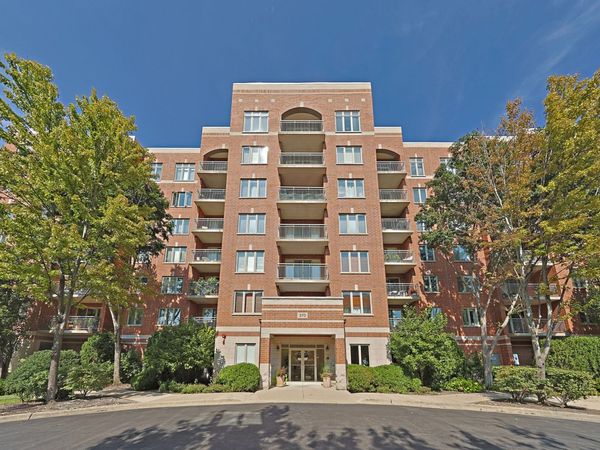 370 S Western Avenue, Unit 701, Des Plaines, IL 60016