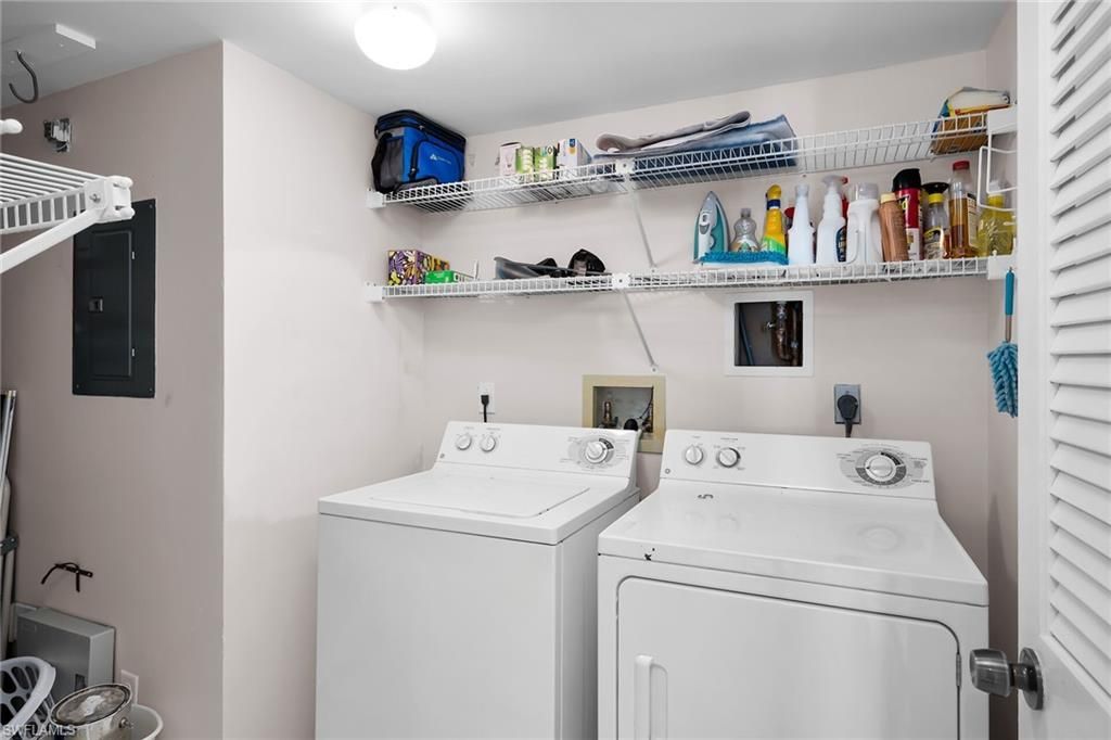 3675 Amberly Cir, Unit C207, Naples, FL 34112 Photo